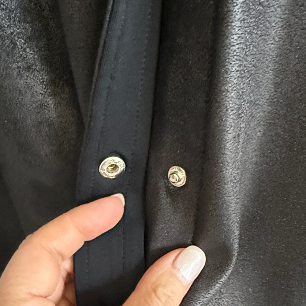 Gianni Bini Black Shirt extra long snap up shirt shimmery material.  Size medium - Picture 5 of 15